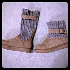 Barely worn sz 7 UGG 2way sweater boots